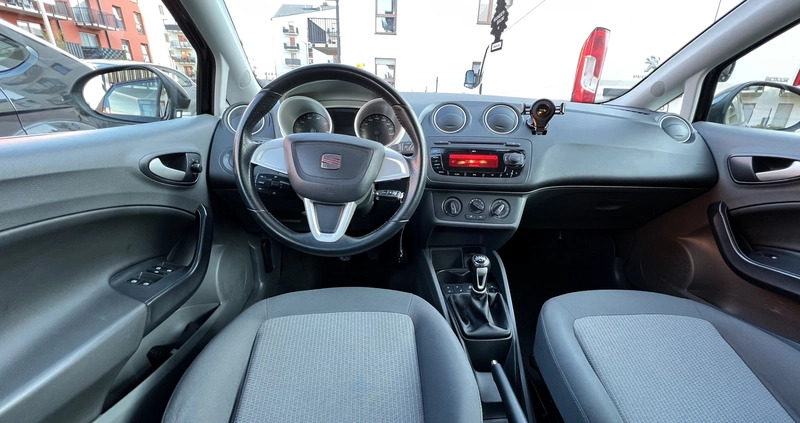 Seat Ibiza cena 17900 przebieg: 208450, rok produkcji 2011 z Poznań małe 407